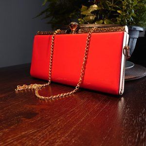 Vintage look clutch purse.